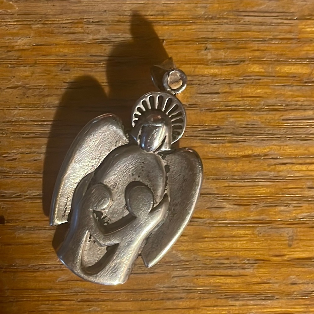 James Avery retired pendant angel